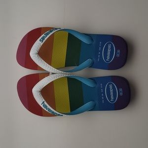 Havaianas Rainbow Flipflops, Size 6W US